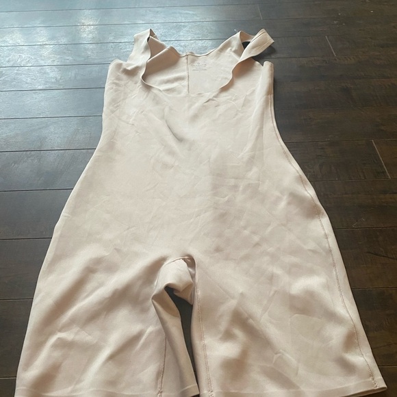 Thirdlove One piece nude shapewear - Picture 3 of 10